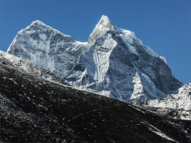 Kongma Tse ( Mehra Peak ) (5,528 m)