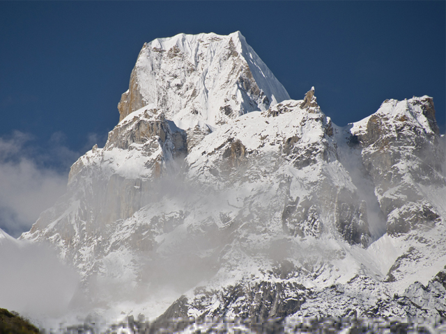 Larkya Peak(6,249 m)