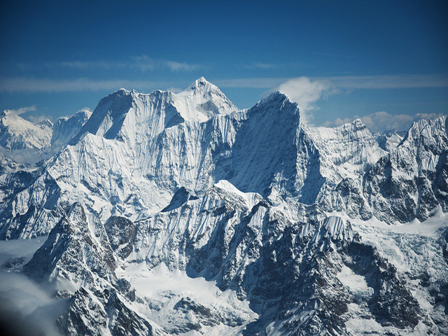 Melungtse (7,181 m)