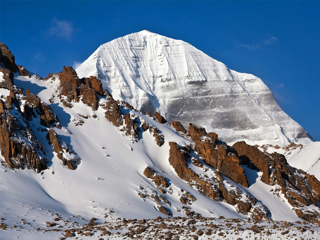 Mount Kailash (6,638 m)