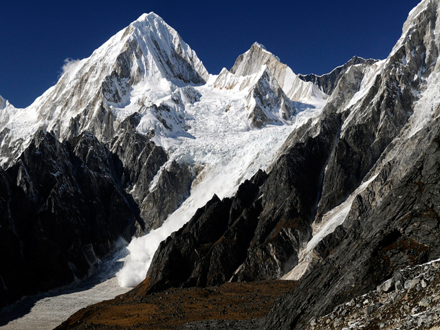 Nemjung  (7,140 m)
