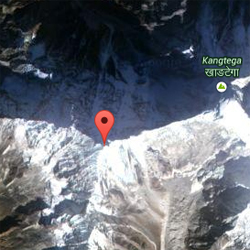 Map showing the location of Thamserku (6,608 m)