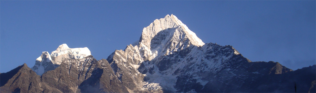 Thamserku (6,608 m)