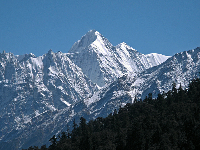 Trisul (7,120 m)