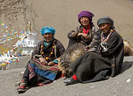 Tibetan Women In Annapurna - Nepal, Dhampus