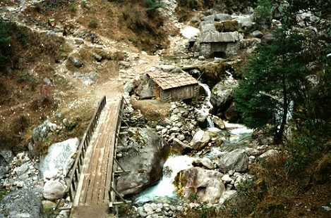 Wooden Bridge At Phakding - Dudh Kosi River Nepal, Dudh Kosi