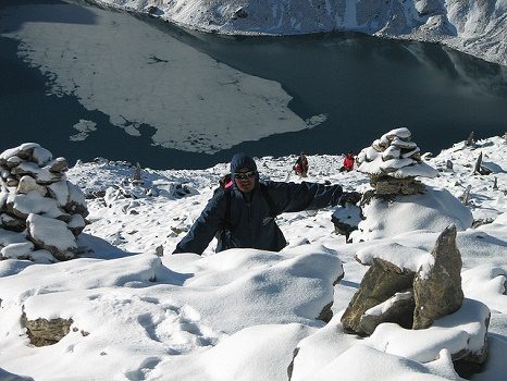 Freezing Gokyo Lake - Sagarmatha Nepal, Gokyo