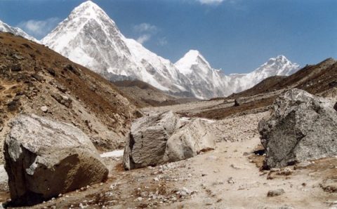 Pumori   Langtren   Khumbutse, Khumbutse