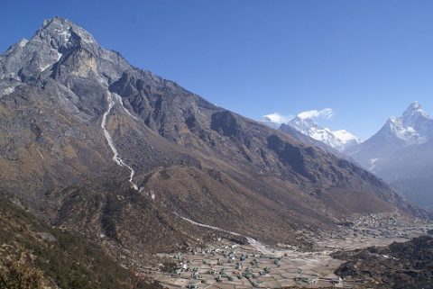 Khumbila Over Khumjung & Kunde - Solukhumbu - Nepal, Khumjung