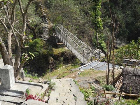 Bridge to Landruk, Kyumi