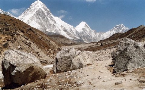 Pumori-Lingtren-Khumbutse - Nepal Himalayas, Lingtren