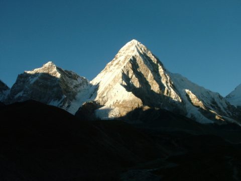 Pumori-1, Lobuche