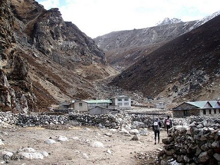 View Lobuche Village - Cho La Pass - Nepal, Lobuche