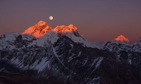 Panoramic view of Mount Everest and Makalu peak at sunset on a full moon, Lobuche Peak 18 Days