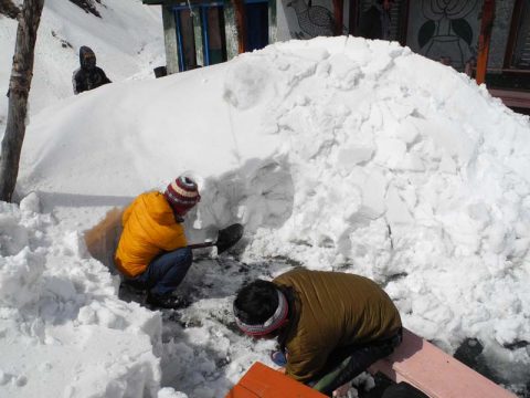 Machhapuchhre Snow Removal, Machhapuchhre Base Camp