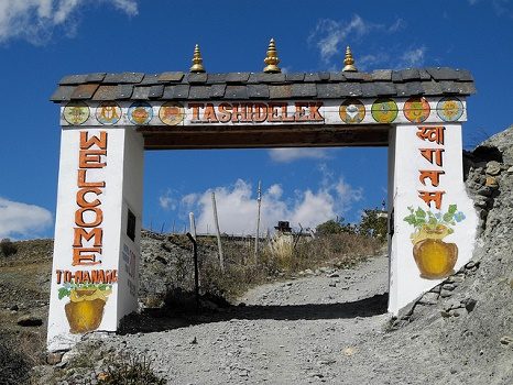 De Ngawal à Manang Welcome Arch - Nepal Annapurnas, Manang