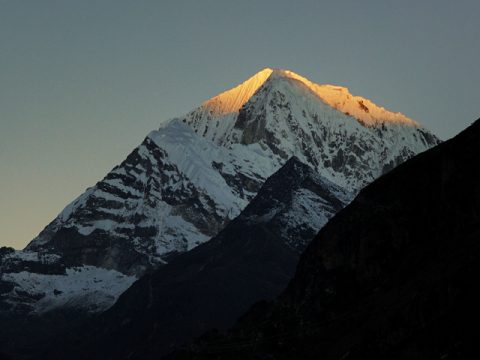Sunset Khumbila, Mount Khumbila