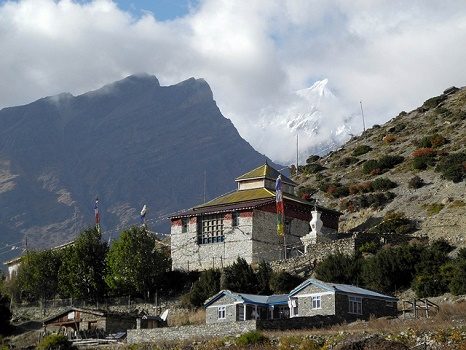 View Pisang & Ghyaru Peaks - Nepal Annapurna, Pisang Peak