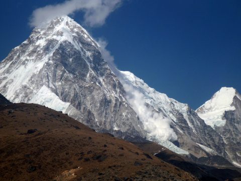 Avalanche on Pumori, Pumori