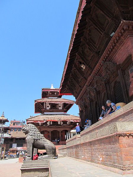 Lions Guarding Shiv-Parvati Temple, Shiva Parvati Temple