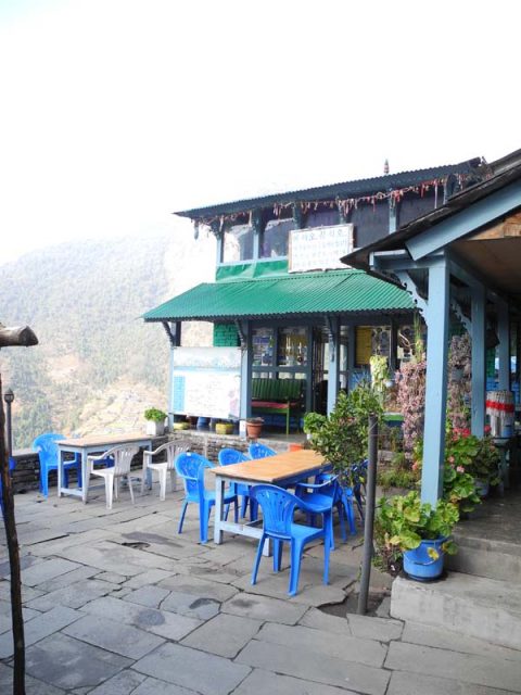Sherpa Guest House Patio, Sinuwa