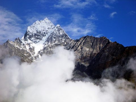 Thamserku 6623m, Thamserku