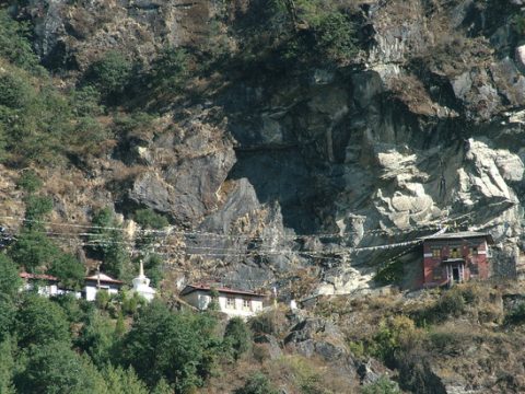 Taktag Gompa, Trail Lukla to Phakding