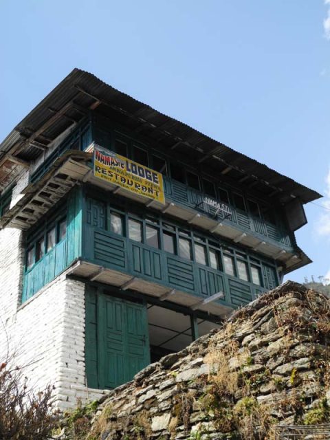 Namaste Lodge, Ulleri